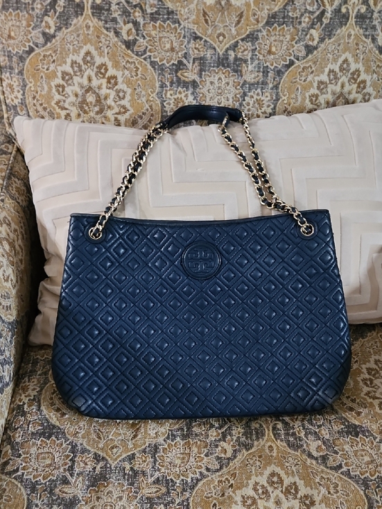 Tory Burch Handbags - Tory Burch Quilted Navy Leather Chain-Handle Shoulder Bag